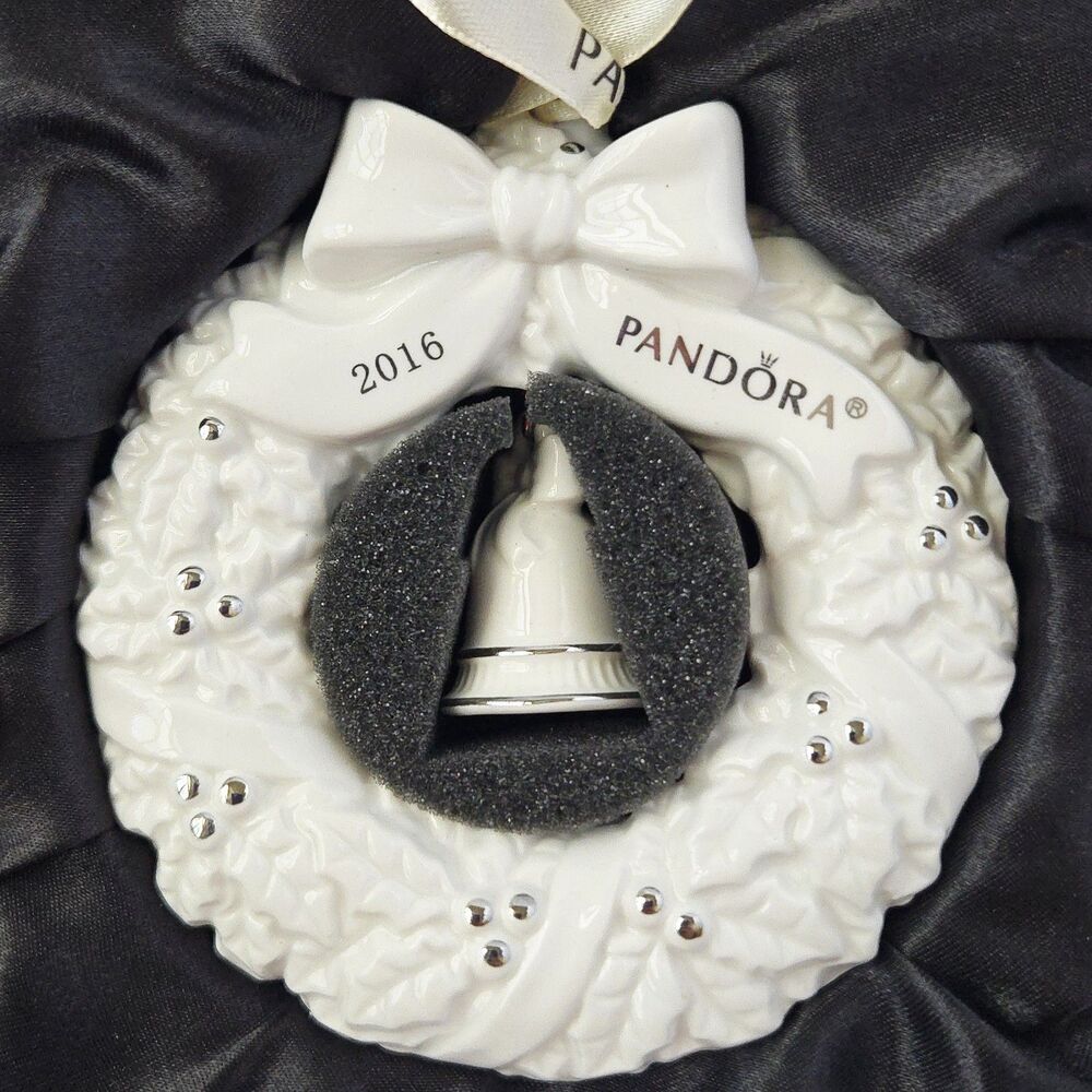 PANDORA Limited Edition 2016 Jared Wreath Ornament Porcelain CAMAW1 60002 - Picture 2 of 8